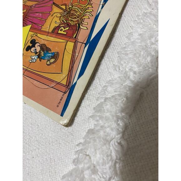 Vintage Walt Disney Minnie Mouse Locker Mickey Golden Frame Tray Puzzle USA - Picture 5 of 8
